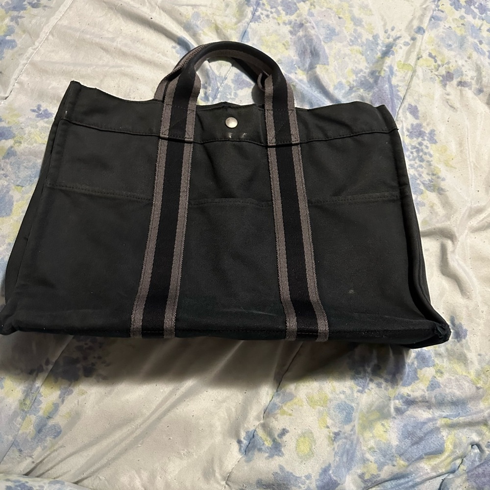 Hermes tote bag and long wallet